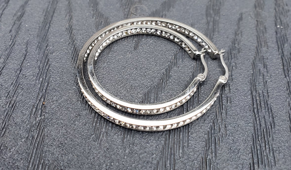 WIDE CRYSTAL HOOPS