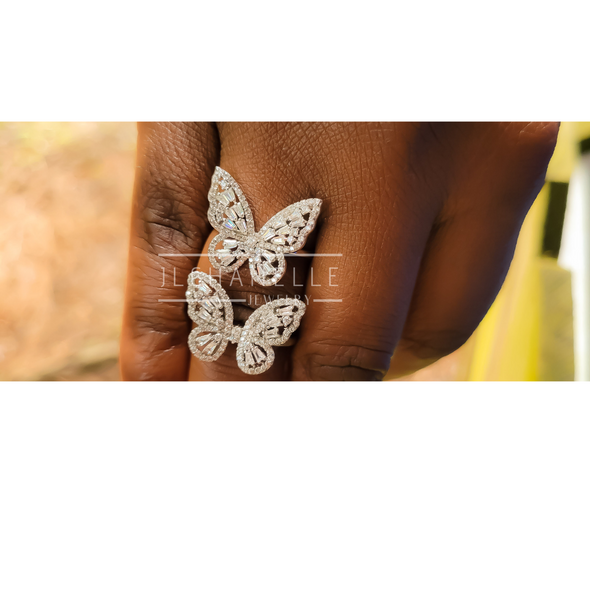 BLINGY BUTTERFLY RING